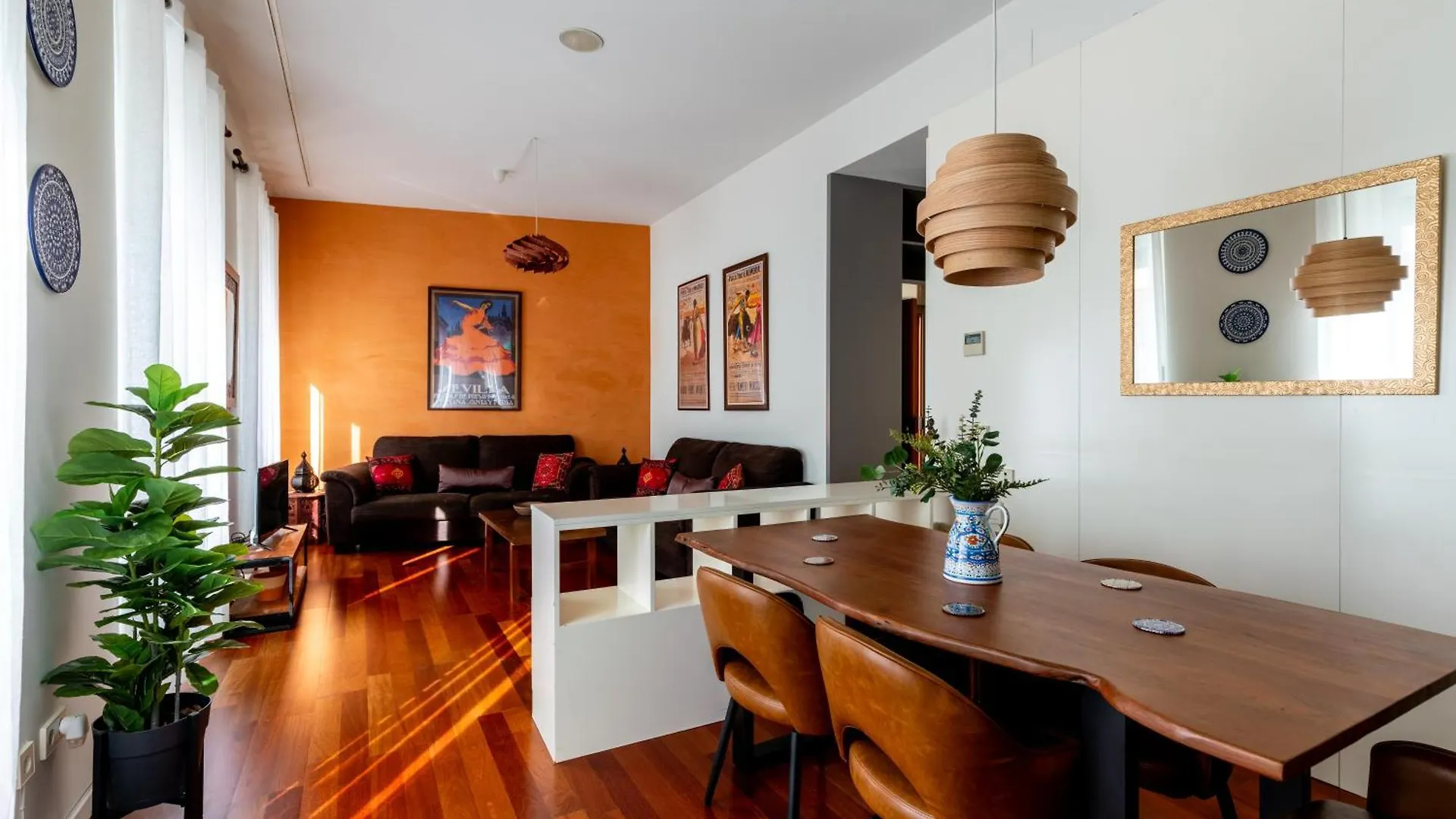 Apartment Paradise, By The Cathedral & Alcazar Seville